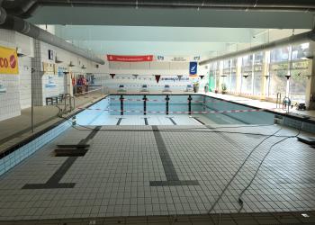 Ansicht Hallenbad Bestand ohne Wasser
